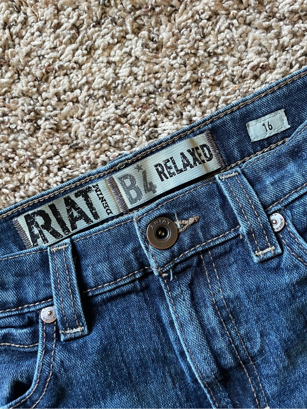 Ariat B4 Relaxed Stretch Legacy Boot Cut Jeans Boys Size 16 EUC